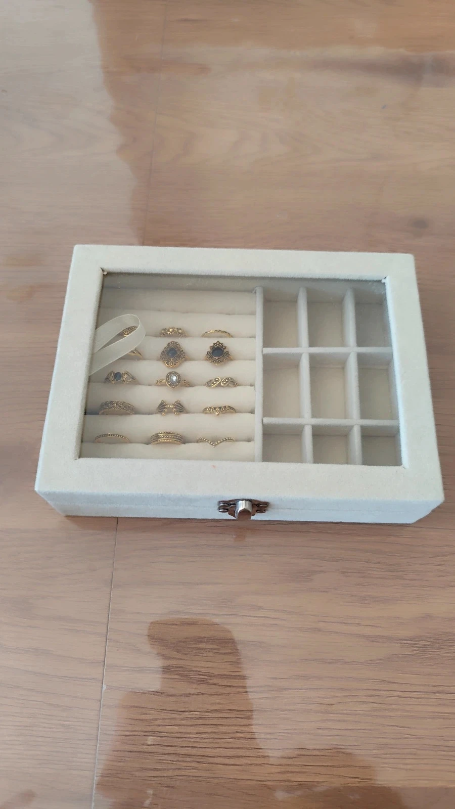 light cream soft transparent jewelry box – photo 4